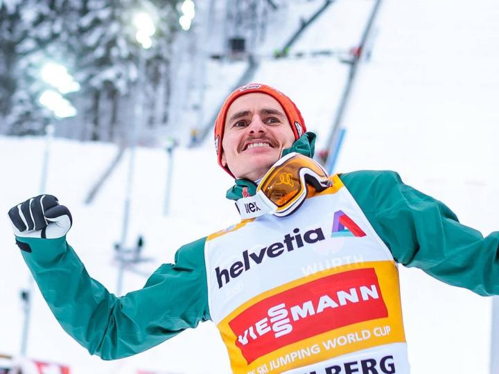 17 12 2017 Gross Titlis Schanze Engelberg SUI FIS Weltcup Ski Sprung Engelberg im Bild Sieger