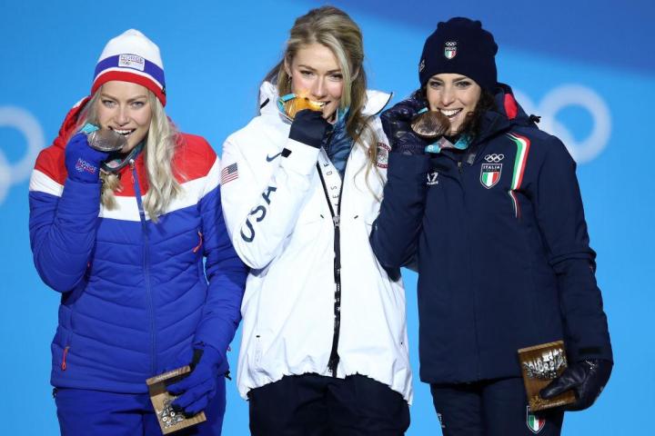 Medal Ceremony - Winter Olympics Day 6_918507924